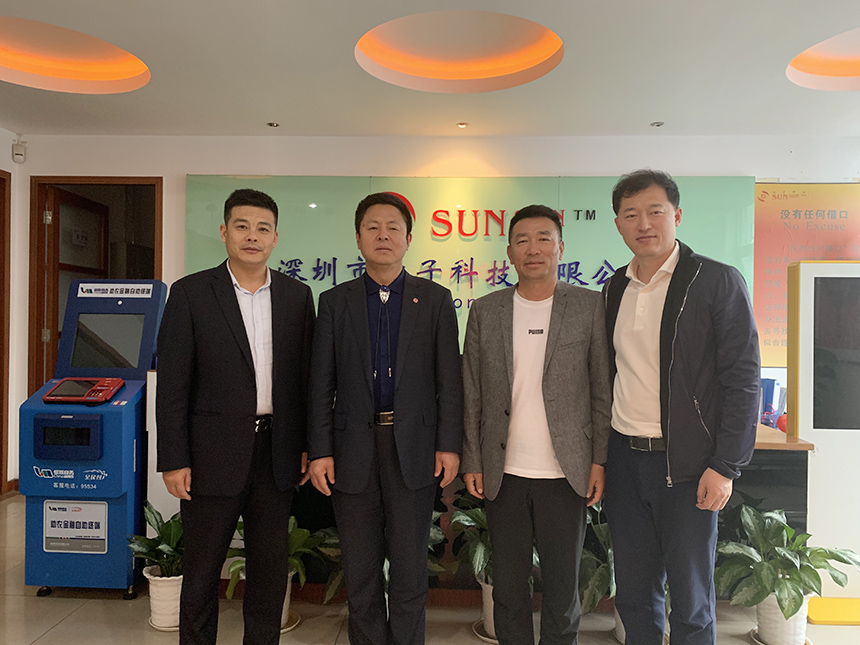 全國政協(xié)委員、中國心胸血管麻醉學(xué)會秘書長敖虎山一行蒞臨旭子指導(dǎo)工作